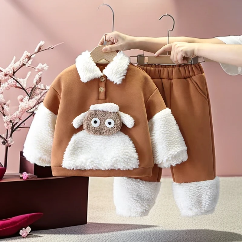 05新款潮童撞色翻领小羊羊加厚羔羔毛童装冬款套装