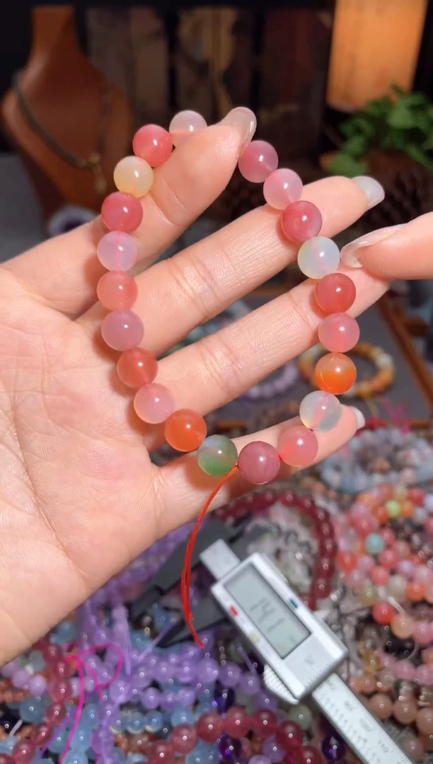 【闪购商品】水晶手链未镶嵌盐源25