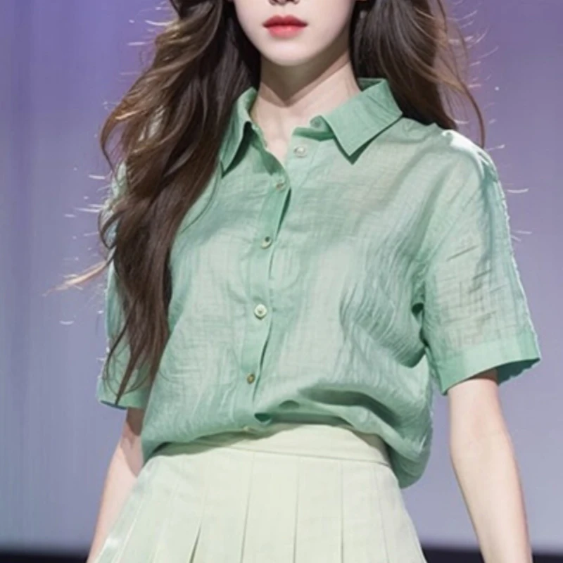 时尚气质减龄绿色漂亮翻领短袖衬衫女夏季新款别致薄荷曼波风衬衣