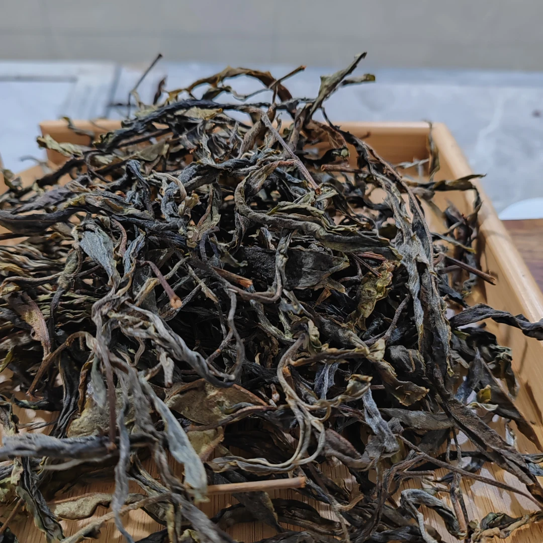 冰岛厂区古树单株，三百年以上古树普洱生茶，100克