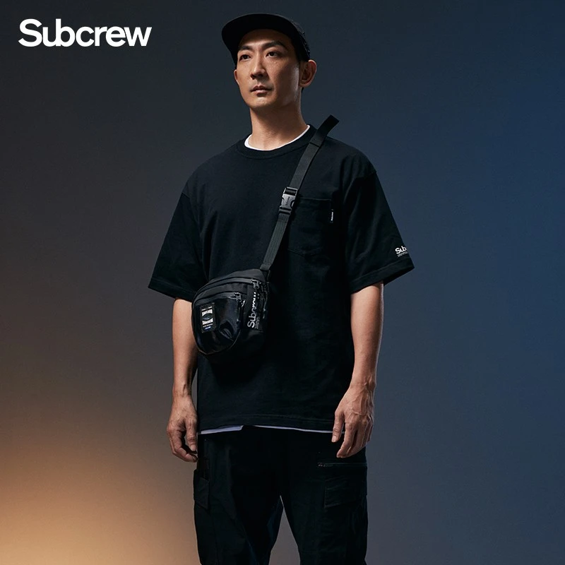Subcrew男士单肩包时尚休闲款ins户外男女潮牌背包轻便男士斜挎包