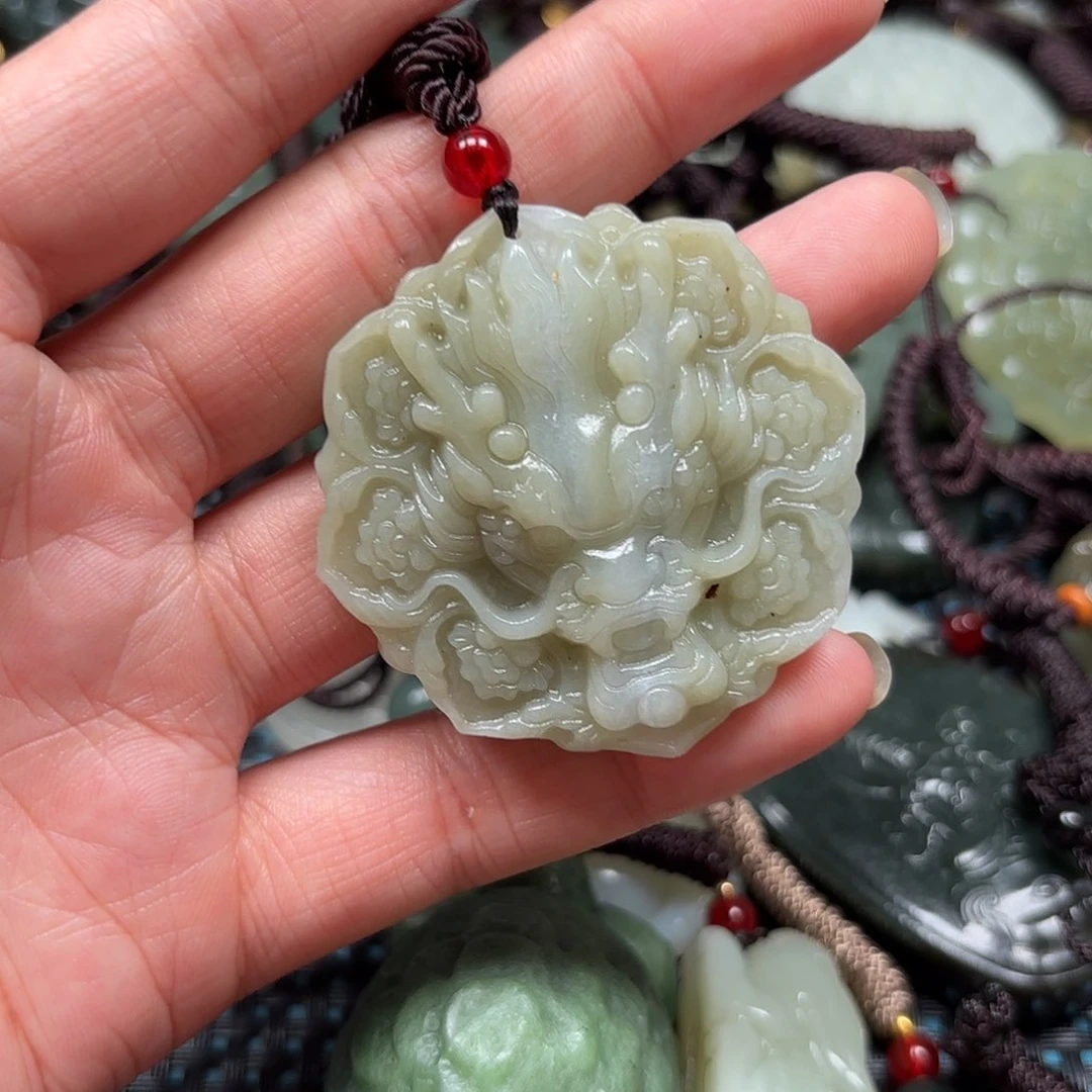 和田玉吊坠未镶嵌