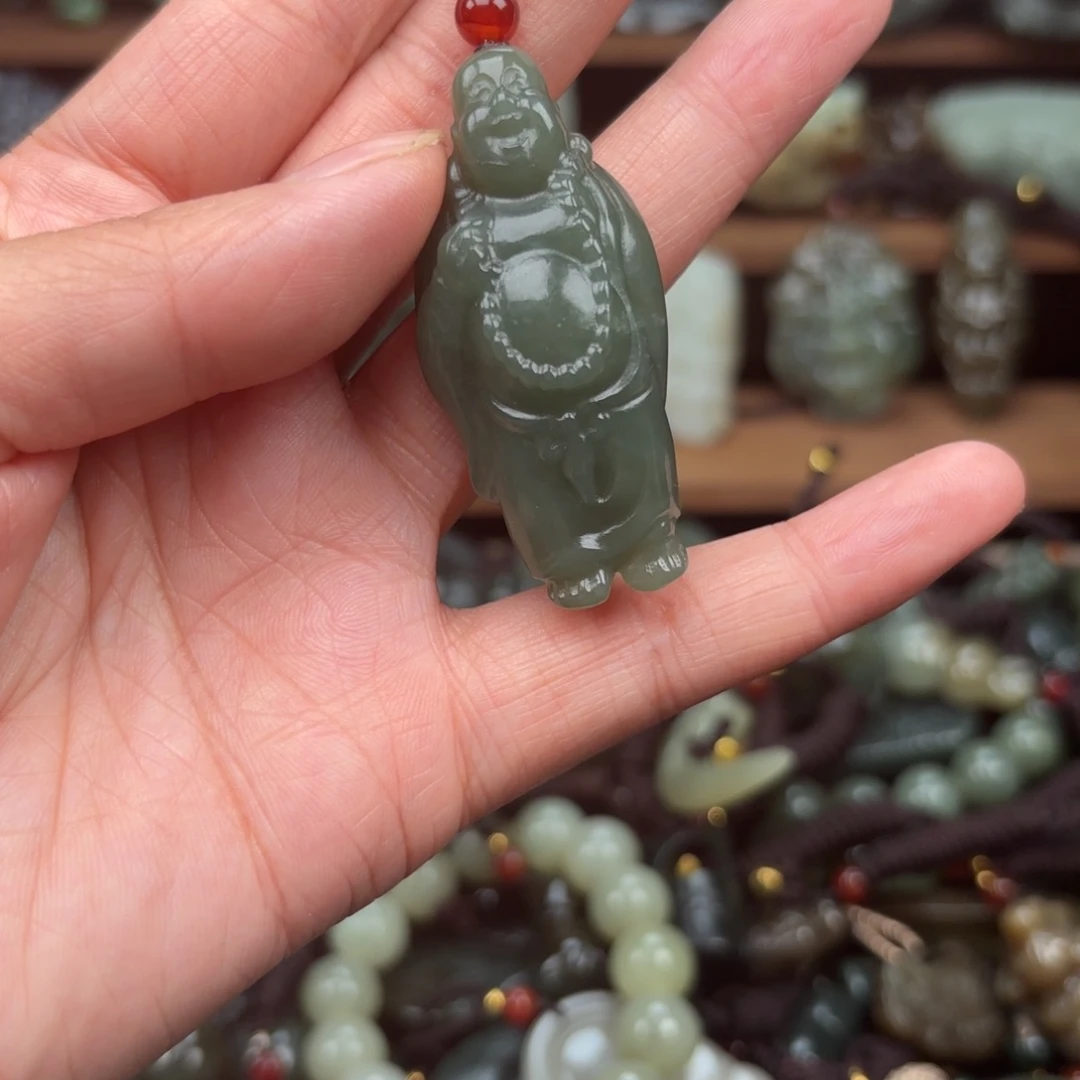 和田玉吊坠未镶嵌