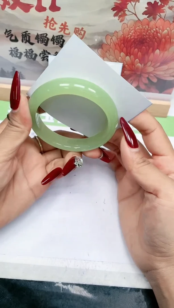 【闪购商品】石英质玉手镯未镶嵌24-60