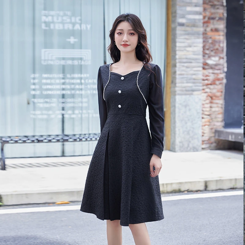奢姿【秋上新】胖妹妹大码女装遮肉显瘦气质优雅方领钉珠时尚连衣裙