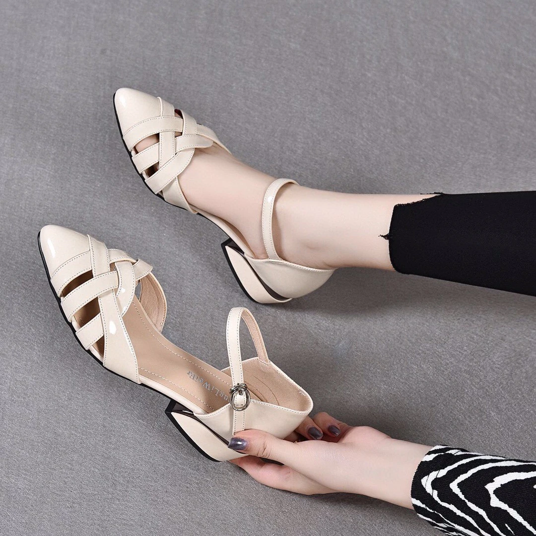 夏季时尚一字扣软底尖头百搭凉鞋女士低跟仙女风凉鞋