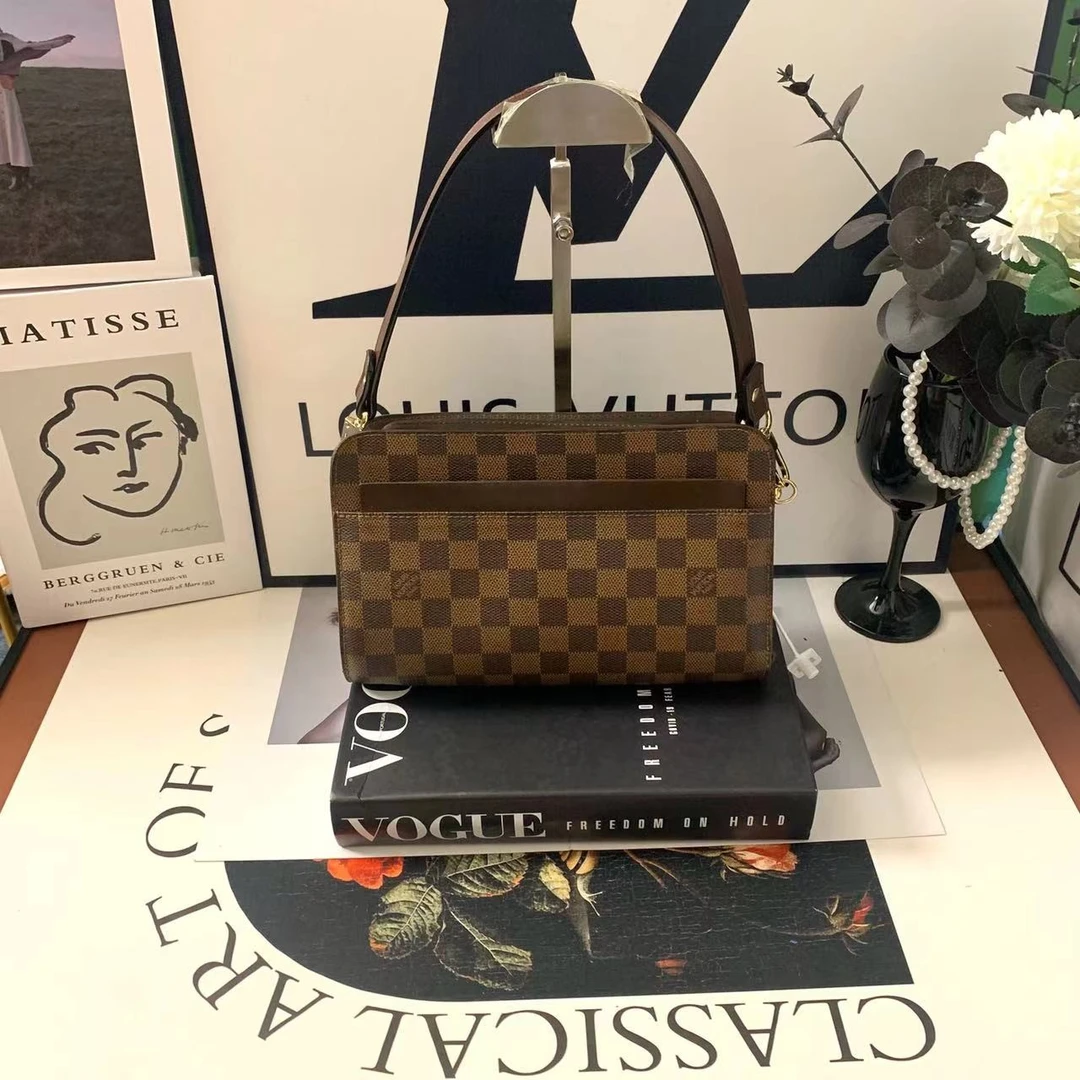 95新 LouisVuitton/路易威登 LV棕棋盘格手拿包/路易威登