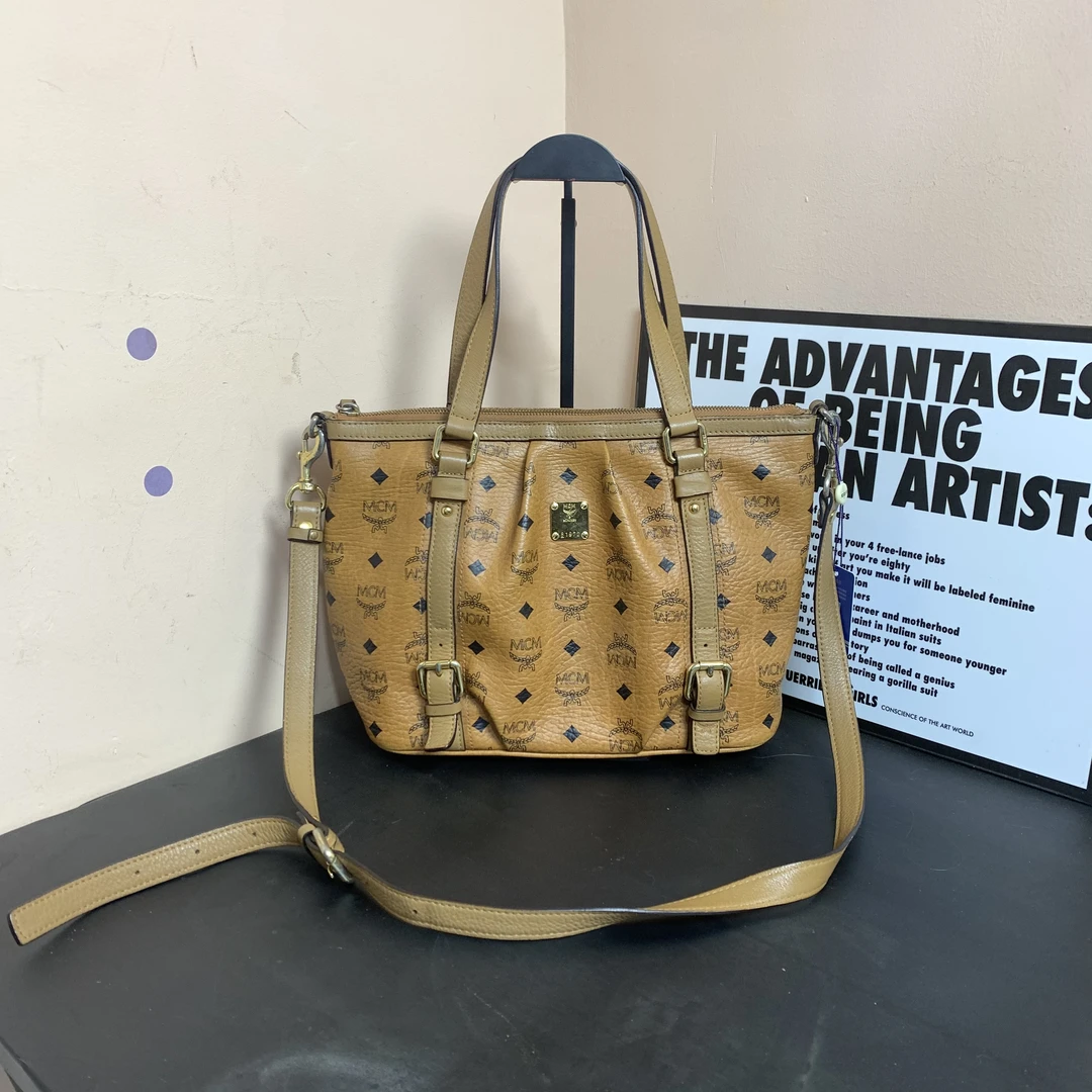 95新 MCM 小怡中古/MCM斜挎派拉蒙