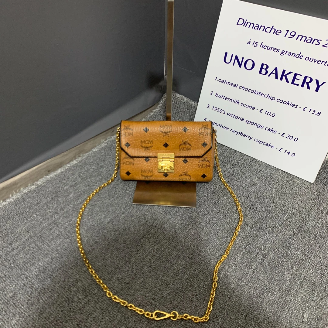 95新 MCM 小怡中古/干邑色斜挎包/MCM