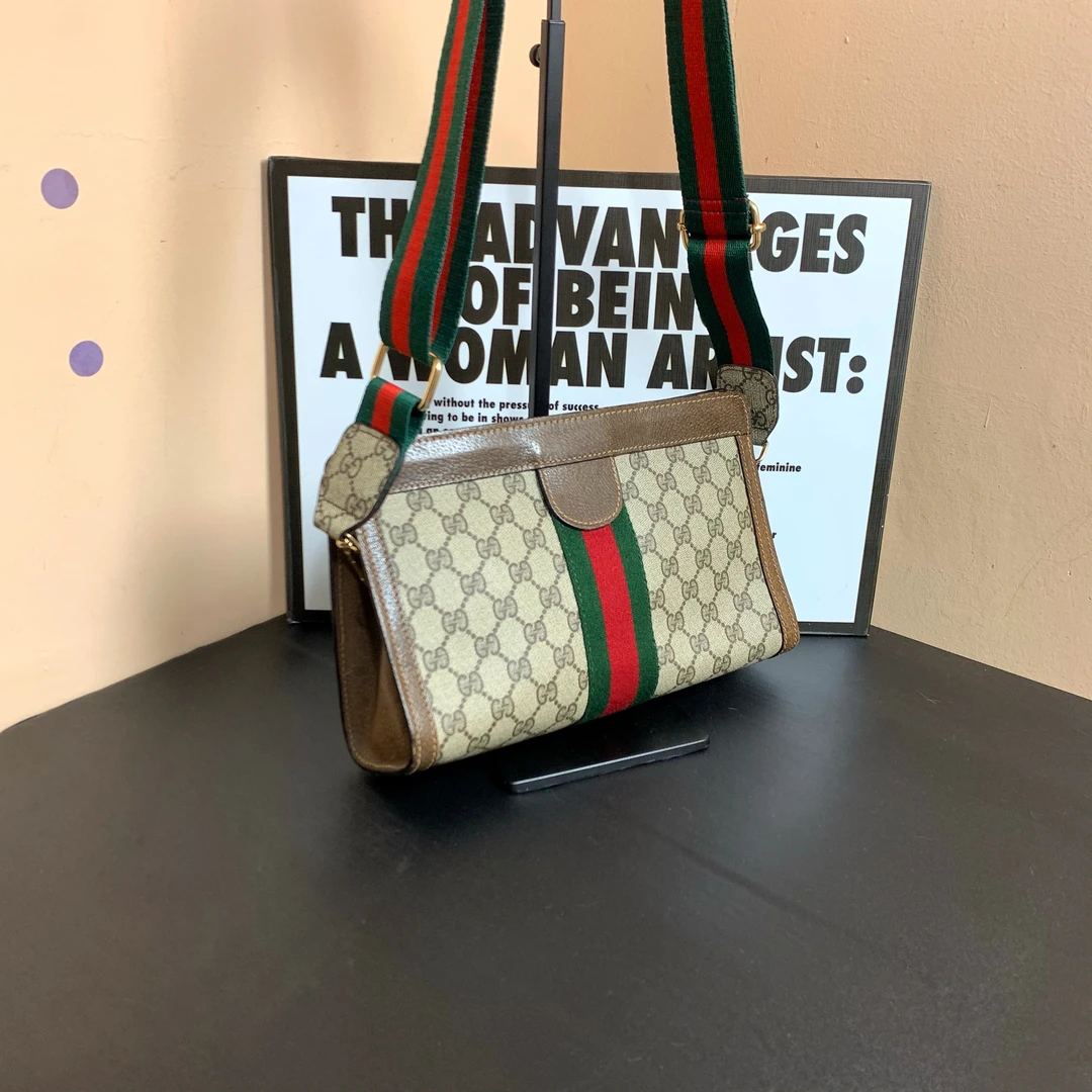 95新 GUCCI/古驰 小怡中古/ GUCCI斜挎包/古驰手拿包/单肩包