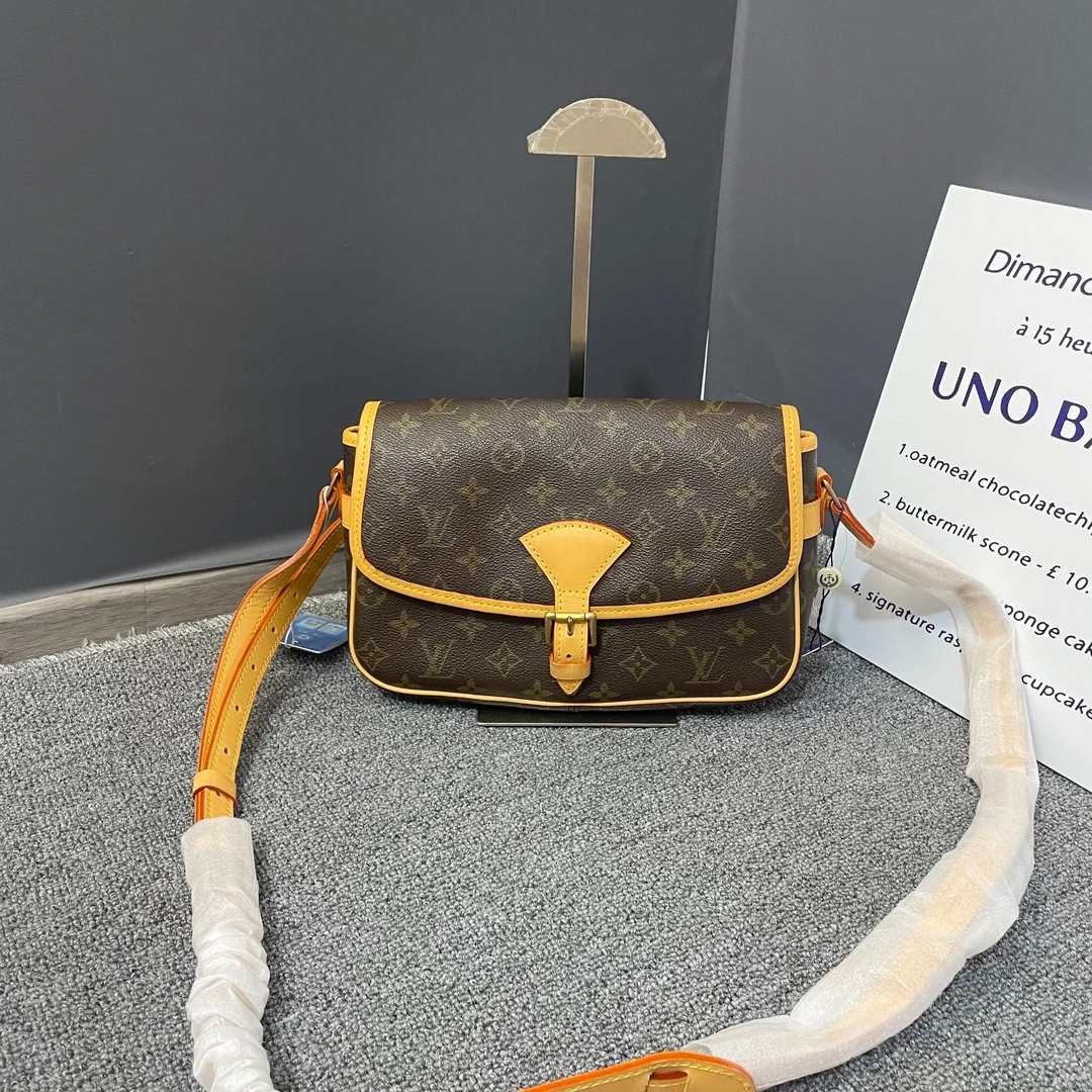 95新 LouisVuitton/路易威登 LV单肩包/路易威登法棍斜挎包