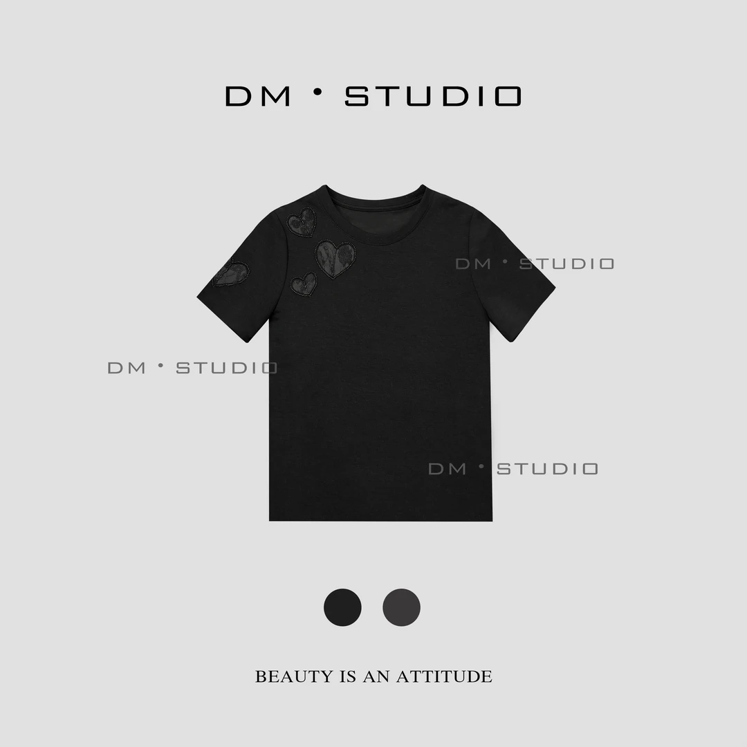 DM•STUDIO/纯色极简风钻钻桃心圆领短袖上衣（B1T397）