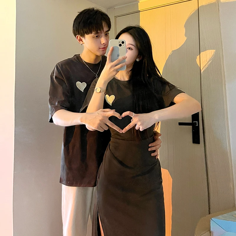 梨形显瘦夏季纯色气质女开叉收腰绣花爱心连衣裙男圆领T恤