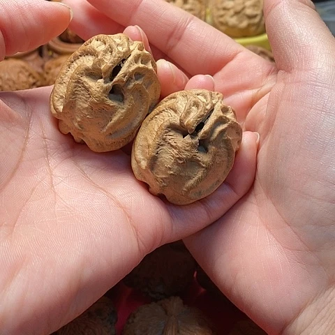 文玩核桃把件小尺鬼脸