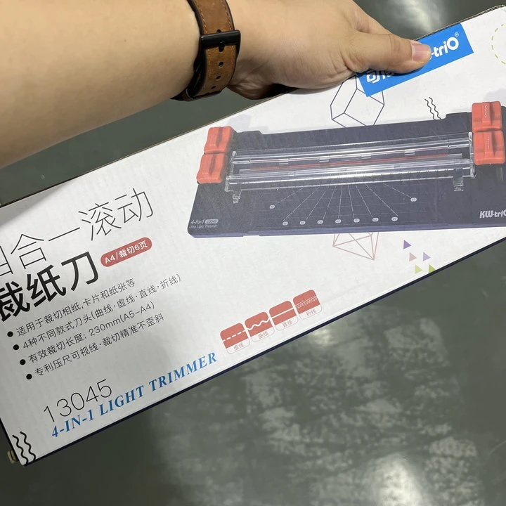 学生切纸剪切割器