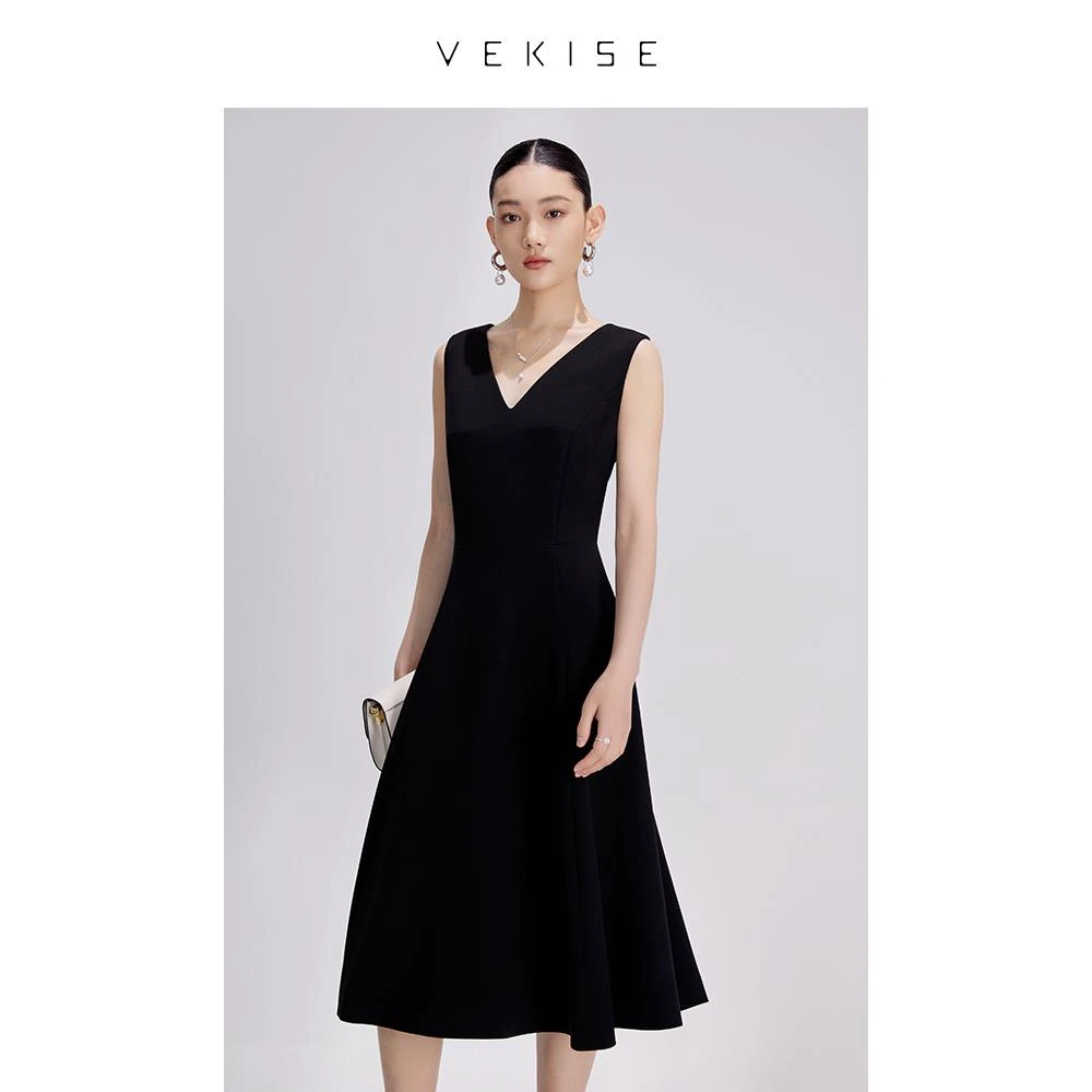 VEKISE简约百搭抗皱垂顺优雅气质A字伞裙V领小黑裙2023年夏季新款