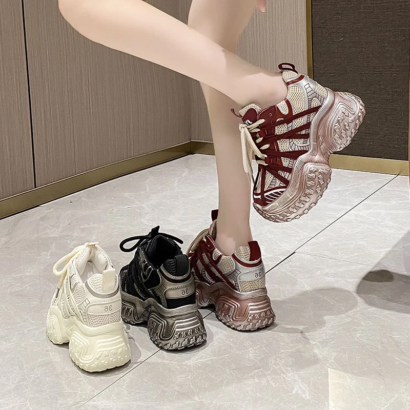 时尚春秋款内增高软底耐磨网红运动爆款韩版百搭超轻高跟老爹鞋女