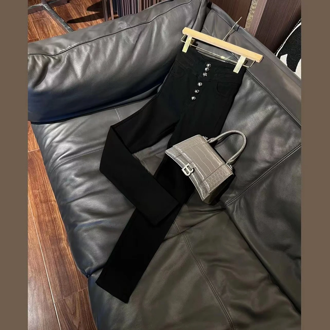 七七推荐 【A圣斯特凡岛】多颗纽扣小脚裤QN3148