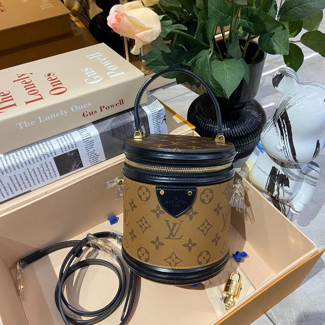 99新 LouisVuitton/路易威登 老花经典发财桶0092
