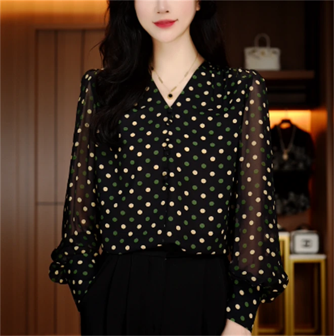 卓曼 新高端印花时尚上衣女显瘦显白百搭减龄气质V24H183