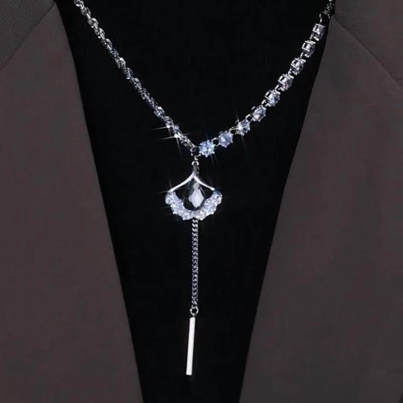 钛钢合成锆石吊坠 银杏叶毛衣链项链小众设计流苏高端大气饰品潮