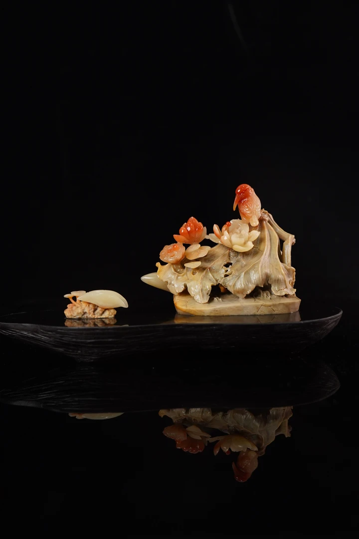 寿山石印石芙蓉荷叶摆件