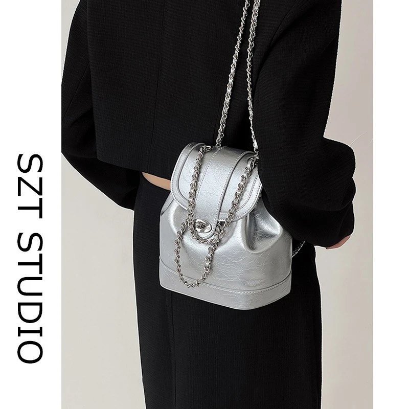 小香风链条双肩包包女2025新款高级质感小众软皮单肩小背包春夏季