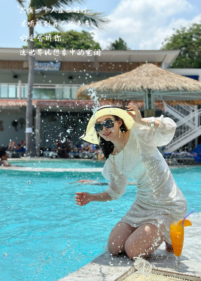 Laugh Queen（维塔专属）新款洋气围巾SJ10361棕色 变色围巾