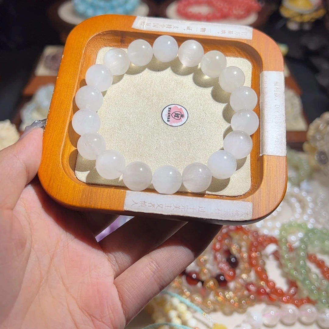 【闪购商品】水晶手串未镶嵌L****。