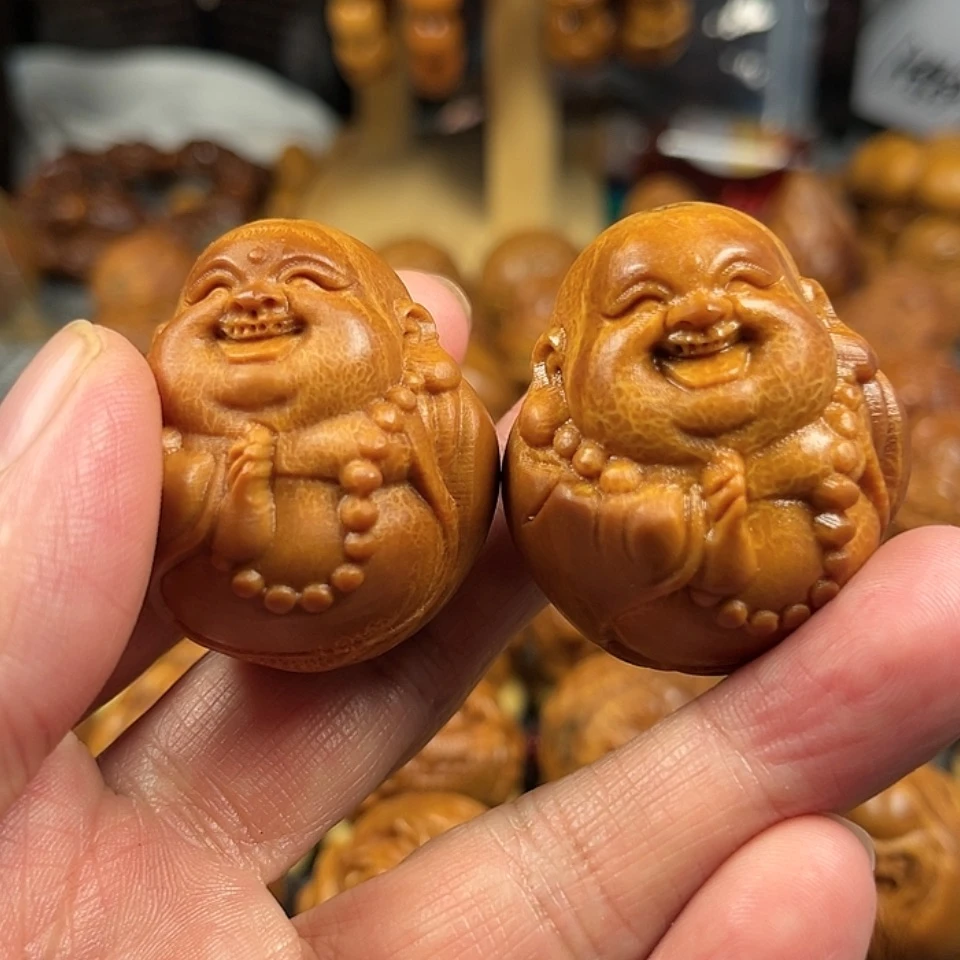 【闪购商品】橄榄核核雕领*