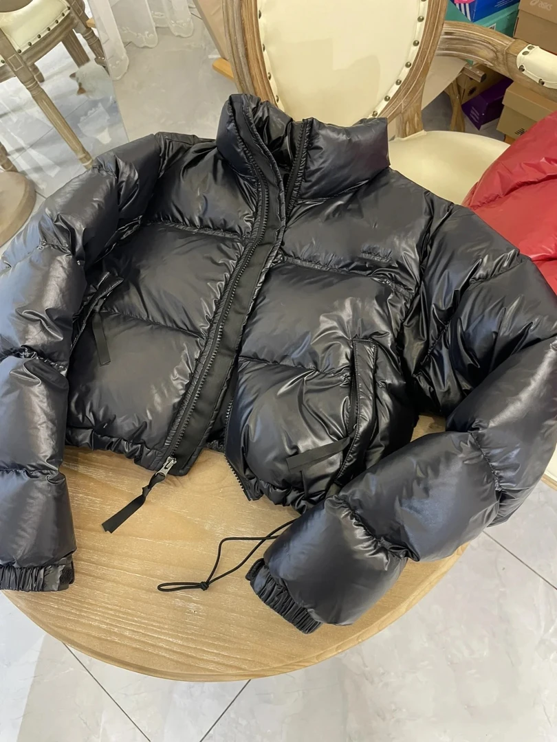 黑色短款立领加厚保暖显瘦棉服女冬季2025新款小个子时尚短款棉袄