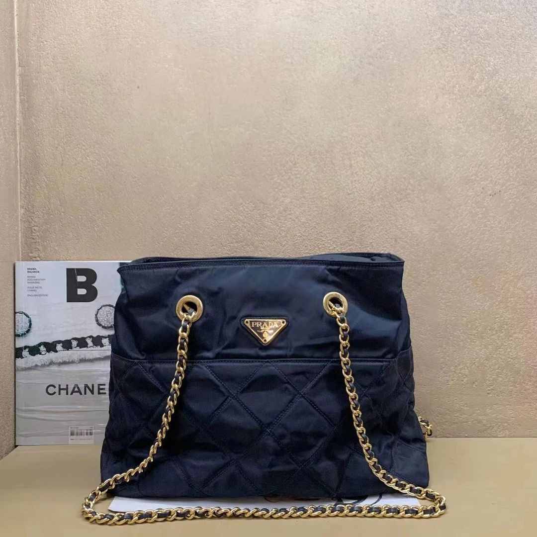 95新 壹臻中古/Prada 蓝色尼龙降落伞30底长 11371393