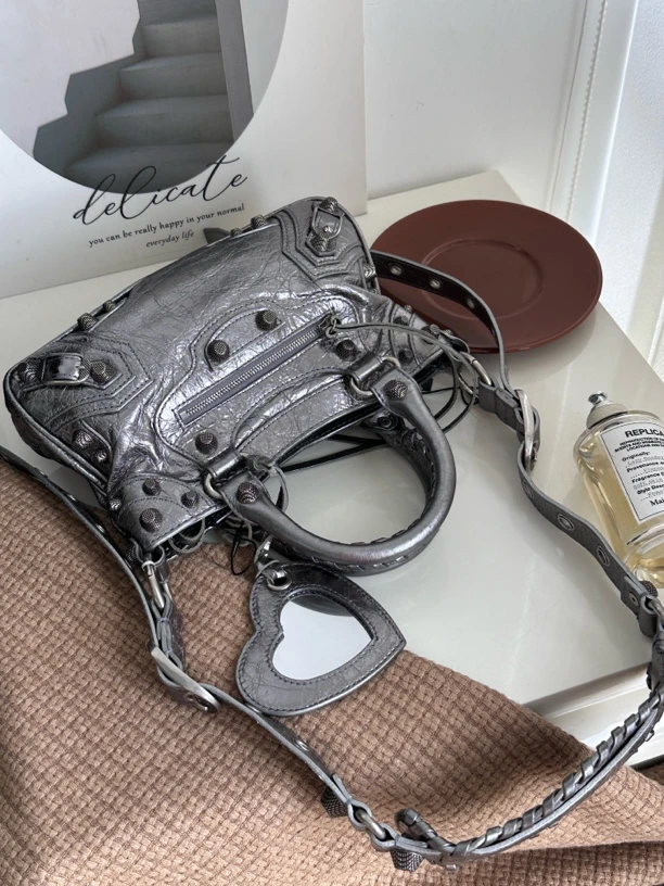 95新 Balenciaga/巴黎世家 赤境·0172 银色cagole机车小号新款