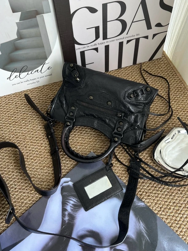 95新 Balenciaga/巴黎世家 赤境·4039 黑色机车包mini迷你