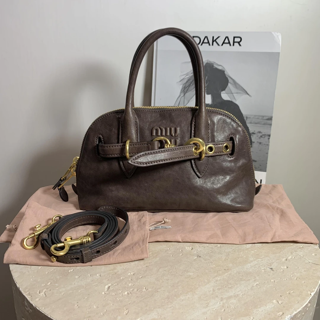 95新 MIU MIU/缪缪 susu壹臻/ 石南木色贝壳包 87323715
