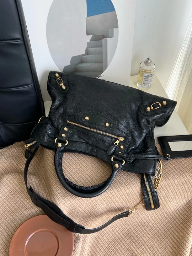 95新 Balenciaga/巴黎世家 赤境·6748 黑金机车中号手提单肩包
