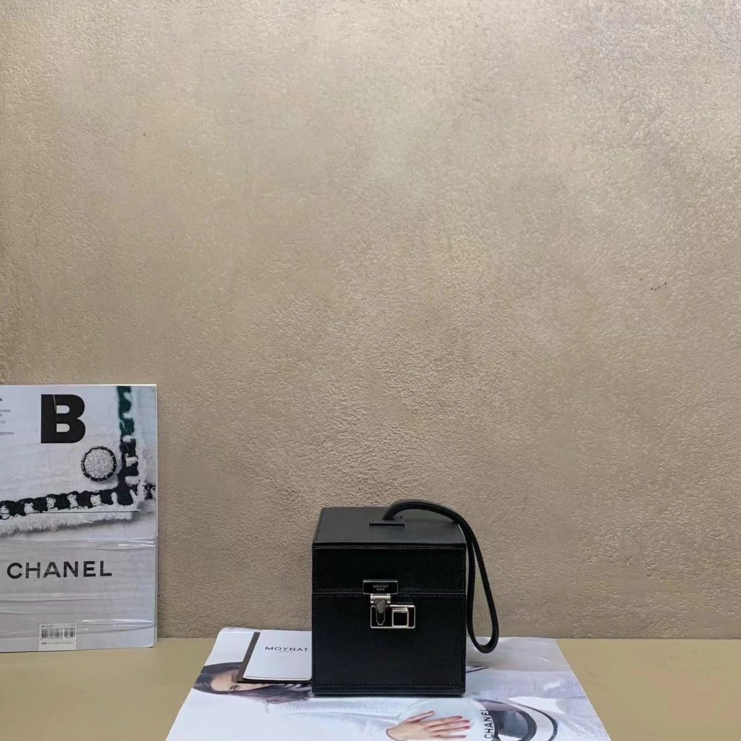 95新  壹臻中古/莫奈 黑色盒子包 25566122