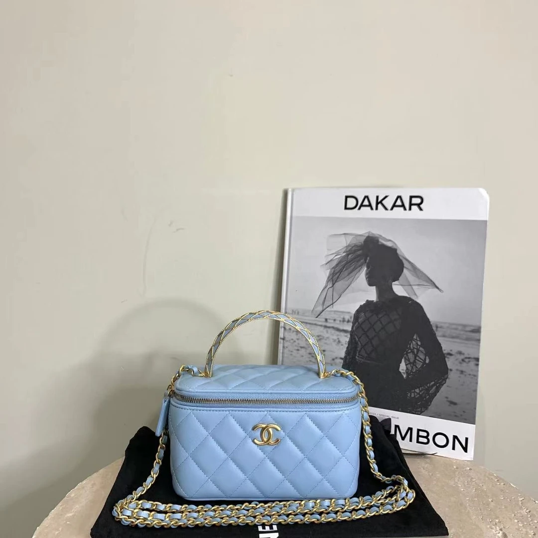 99新 Chanel/香奈儿 壹臻/23A蓝色金丝手柄长盒子斜挎包/48596405
