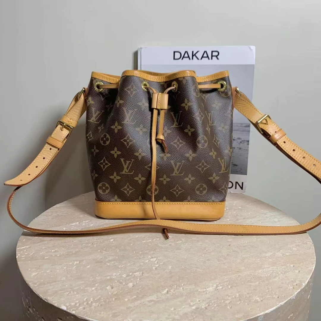 95新 LouisVuitton/路易威登 壹臻/95新老花noe bb水桶包36305708