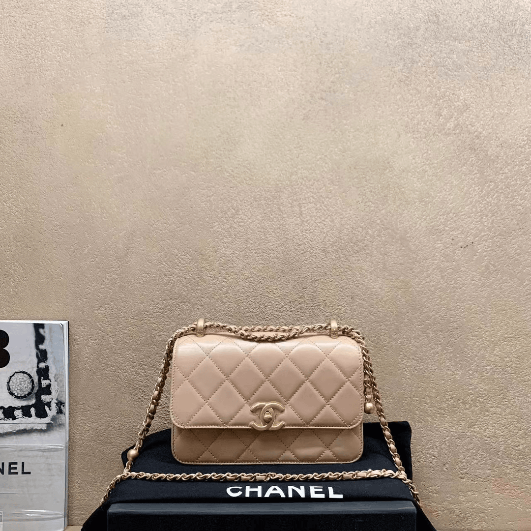 95新  壹臻中古/Chanel 奶茶色牛皮双金珠 19 25102729