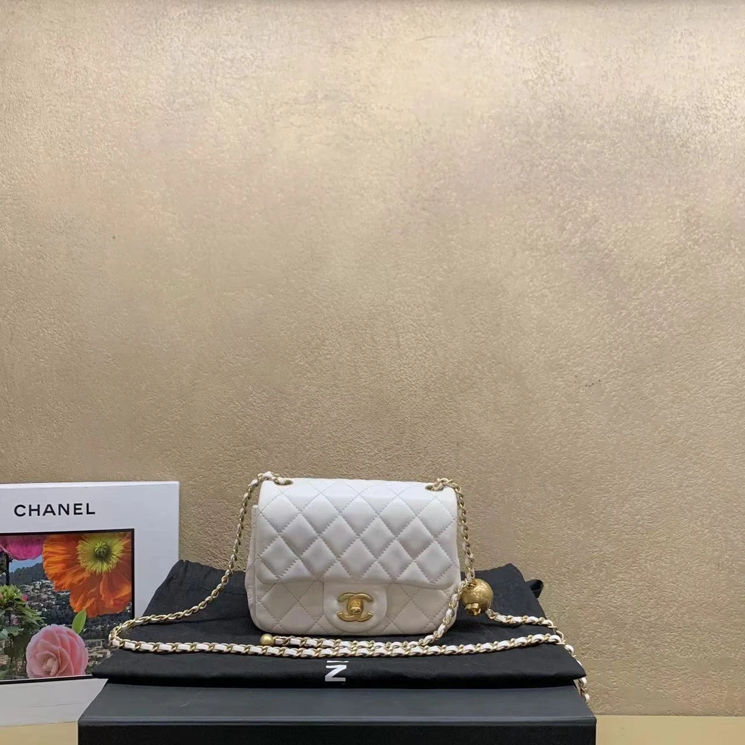 95新 Chanel/香奈儿 壹臻/21B 白金金球方胖子斜挎包/18017988