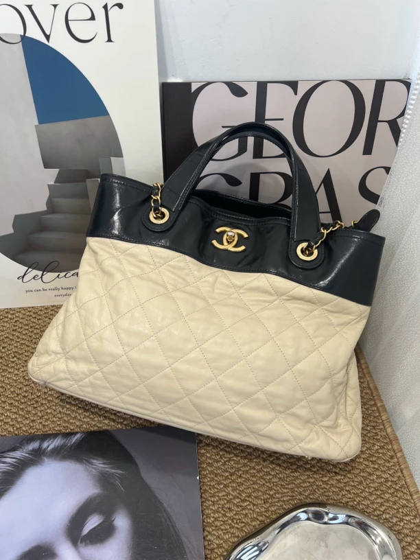 95新 Chanel/香奈儿 赤境·6082 奶茶色拼黑牛皮31 bag单肩包12