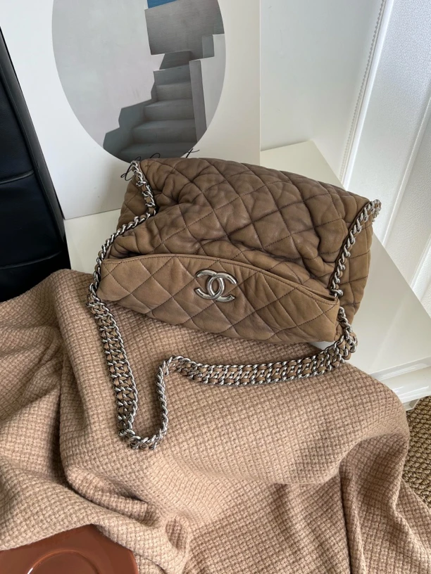 95新 Chanel/香奈儿 赤境·4152 卡其泡芙滚边嬉皮hobo单肩包10-11