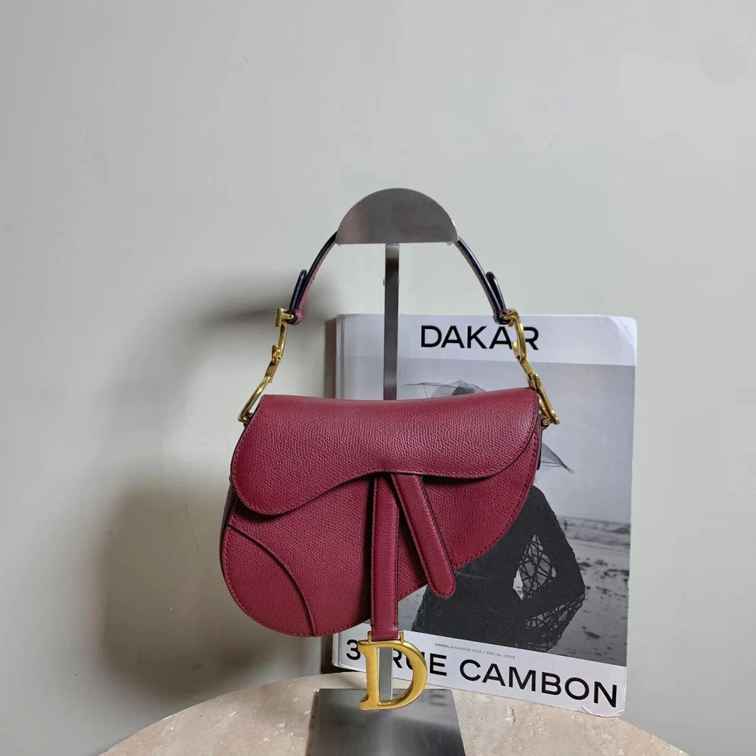 95新 DIOR/迪奥 壹臻/95新 Dior 酒红色全皮马鞍小号包 91540708