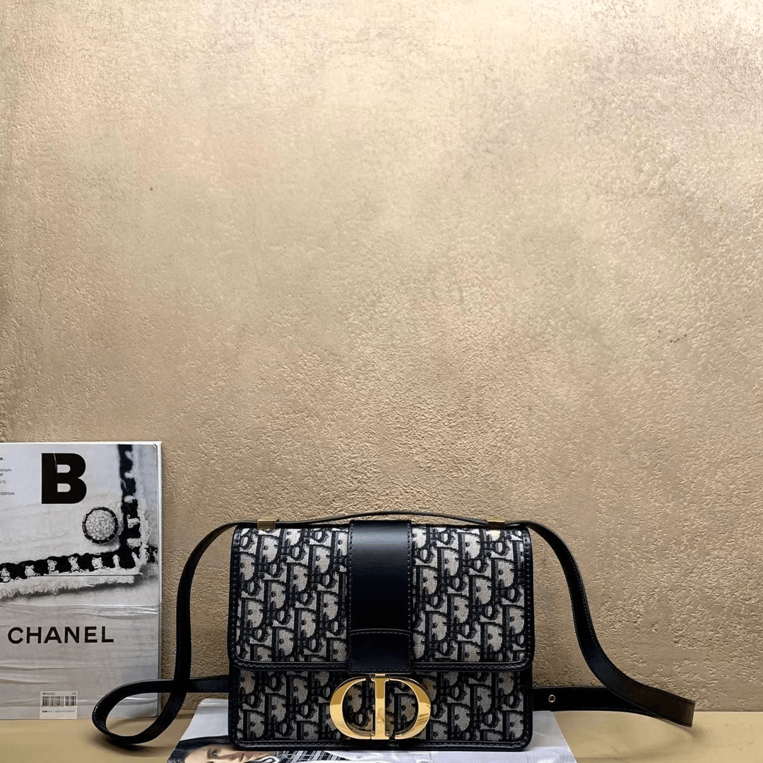 95新  壹臻中古/Dior老花蒙田30肩包 93839227