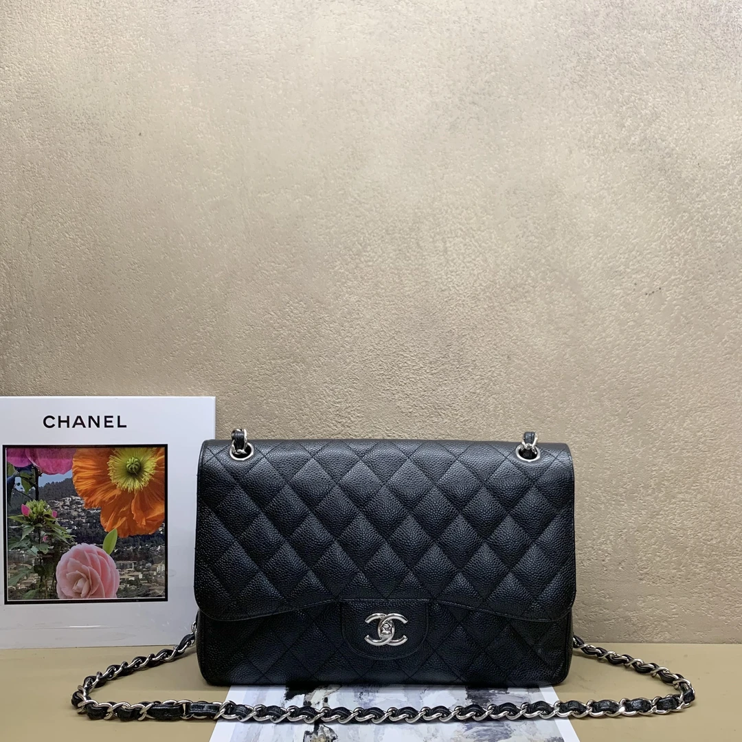 95新 Chanel/香奈儿 十一壹臻/黑银牛jumbo16开 51910542
