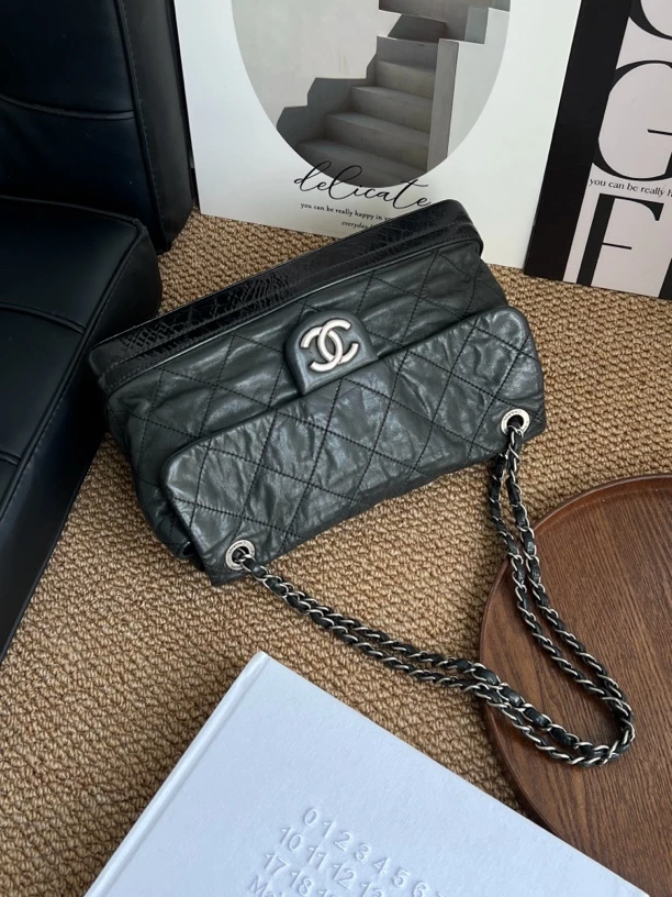 95新 Chanel/香奈儿 赤境·7985 拼色硬底机场单肩11