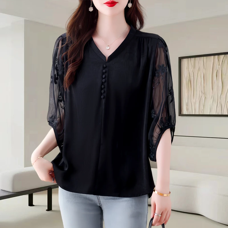 黑色v领雪纺衬衫中袖女夏季新款妈妈洋气小衫宽松遮肚子上衣大码