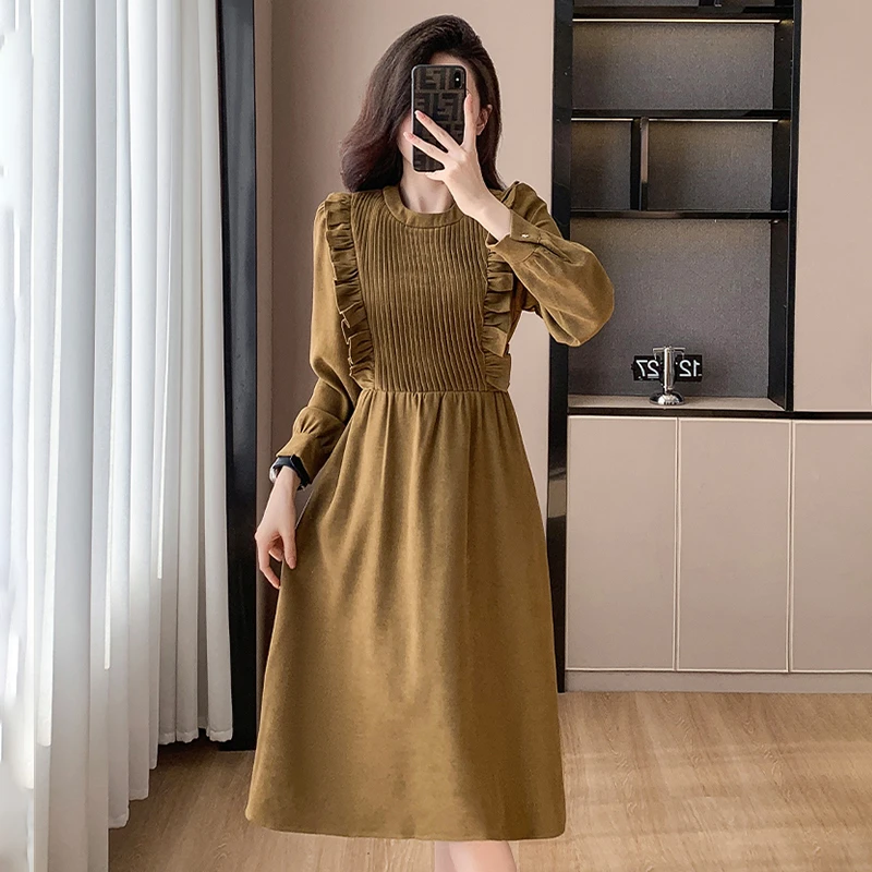 大码女装2023秋季新款胖mm设计感时尚减龄褶皱木耳边长袖连衣裙