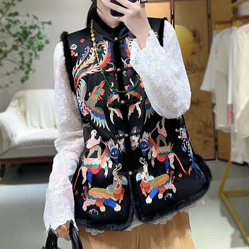 夹棉马甲品质深圳南油女装2024冬季中国风重工刺绣醋酸坎肩棉马夹